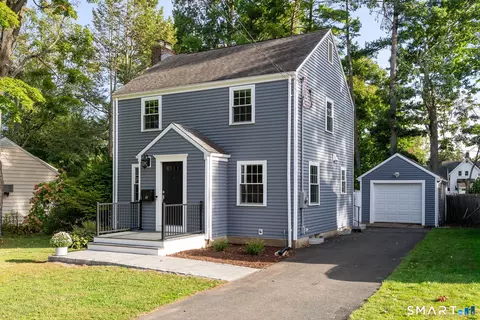 27 Hilltop Dr, West Hartford, CT 06107