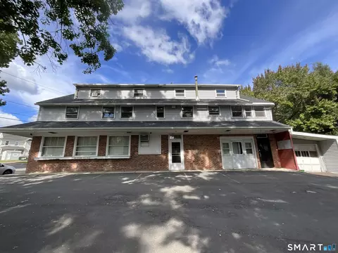 8 Burnham St, Oakville, CT 06779