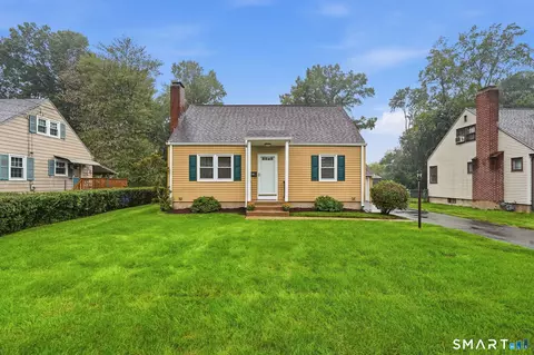 120 White St, Manchester, CT 06042