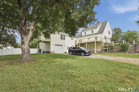 11 Mountain View Rd, South Windsor, CT 06074