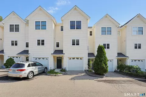 Exterior - 178 Summit St, Norwich, CT 06360 photo 6 of 6