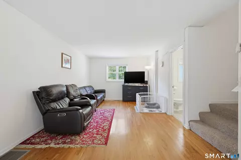 Living - 178 Summit St, Norwich, CT 06360 photo 1 of 2