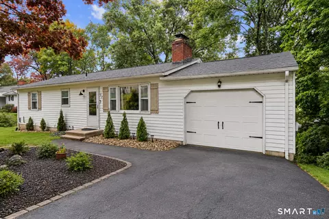 17 Albion St, Naugatuck, CT 06770