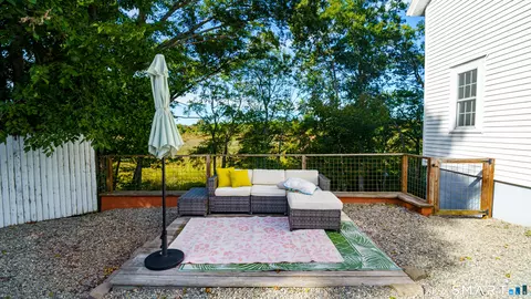 Exterior - 23 Phillips St, Plainfield, CT 06374 photo 5 of 7