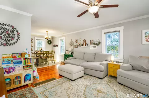 Living - 23 Phillips St, Plainfield, CT 06374 photo 1 of 2
