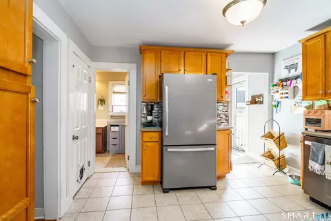 Kitchen - 23 Phillips St, Plainfield, CT 06374 photo 1 of 3