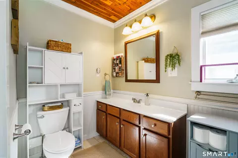 Bath - 23 Phillips St, Plainfield, CT 06374 photo 1 of 1