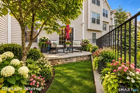 85 Camp Ave #7I, Stamford, CT 06907