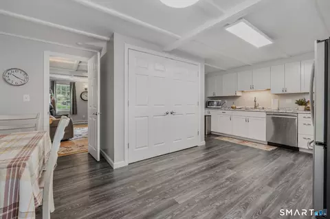 Entry Way - 17 Lakeside Dr #R, Ledyard, CT 06339 photo 1 of 2