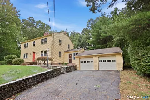 182 Vernon St W, Manchester, CT 06042
