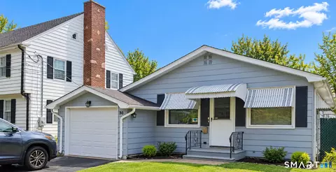 30 S Cliff St, Ansonia, CT 06401