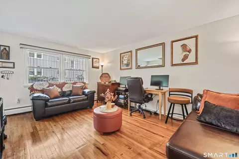 450 Edgewood St #50, Hartford, CT 06112