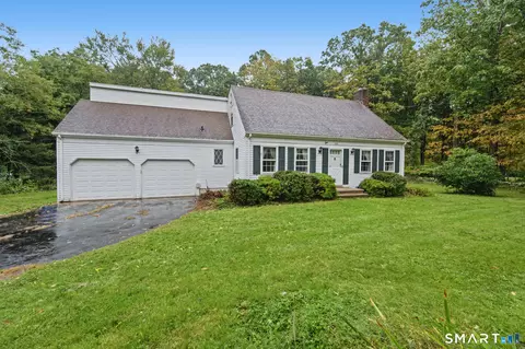 102 Ironworks Rd, Clinton, CT 06413