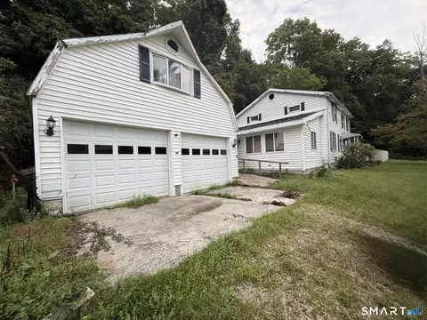 34 Gaylord Rd, Gaylordsville, CT 06755