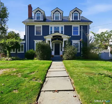 15 Beverly Rd, West Hartford, CT 06119