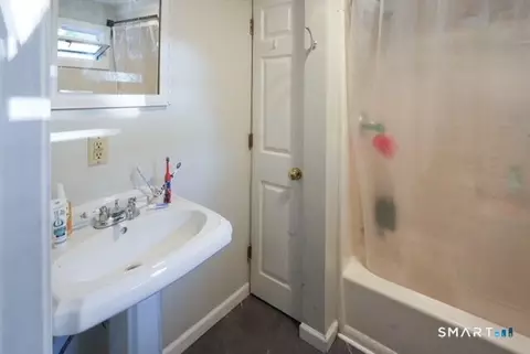 Bath - 254 Stevens St, Bristol, CT 06010 photo 1 of 2