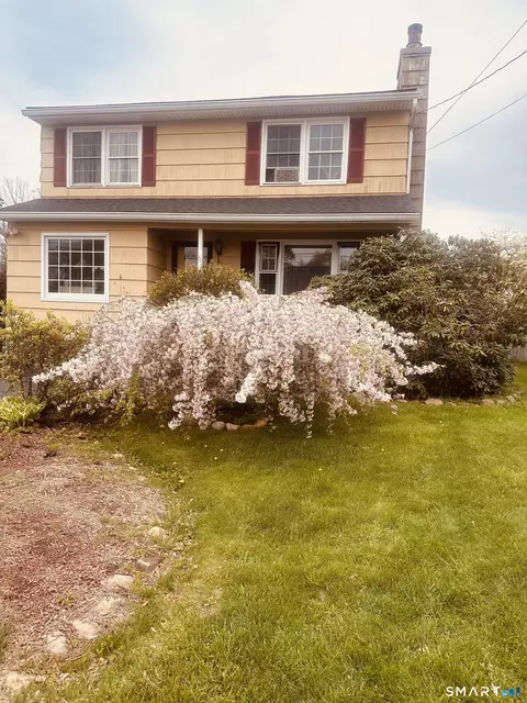 483 Reitter St W, Stratford, CT 06614