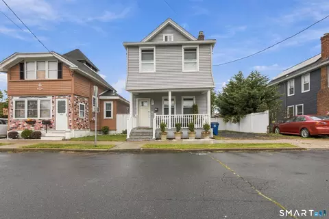 25 California St, West Haven, CT 06516