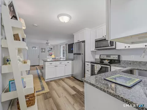 Kitchen - 41 Spring Glen Rd, Niantic, CT 06357 photo 4 of 4