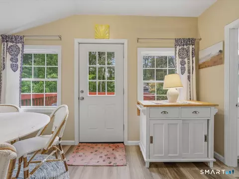Entry Way - 41 Spring Glen Rd, Niantic, CT 06357 photo 6 of 6