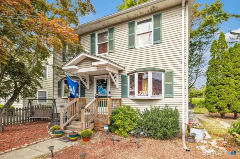 50 Darina Pl, Milford, CT 06460