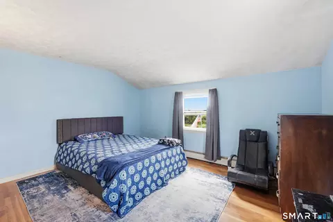 Bedroom - 173 Abbe Rd, Enfield, CT 06082 photo 8 of 9