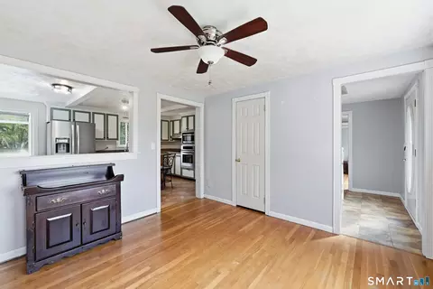 Entry Way - 173 Abbe Rd, Enfield, CT 06082 photo 2 of 2