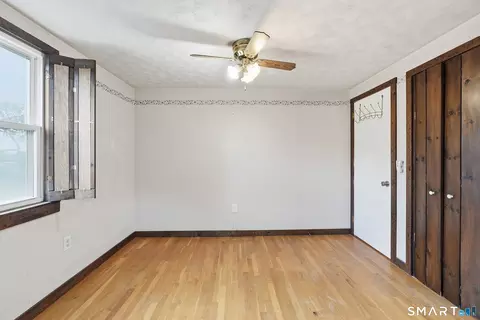 Bedroom - 173 Abbe Rd, Enfield, CT 06082 photo 5 of 9