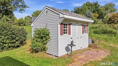 Exterior - 173 Abbe Rd, Enfield, CT 06082 photo 11 of 12