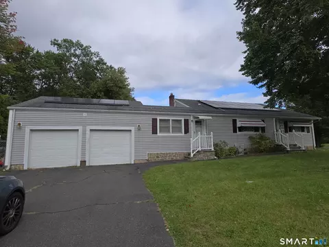 8 Matthew Rd, East Hartford, CT 06108