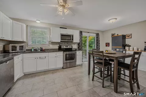 Kitchen - 270 Scotland Rd, Madison, CT 06443 photo 1 of 4