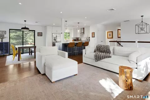 Living - 6 Splitrock Rd, Norwalk, CT 06854 photo 2 of 4