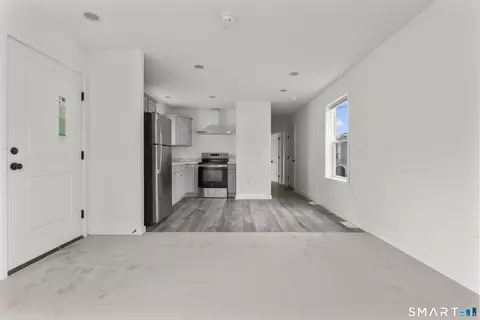55 Sugar St #21, Newtown, CT 06470
