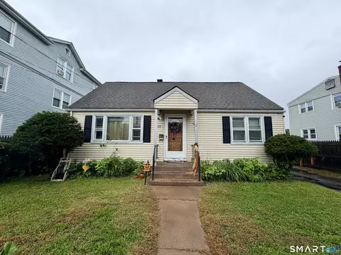 17 Kenyon Pl, East Hartford, CT 06108