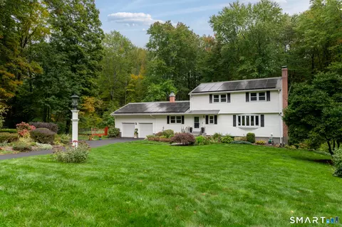 Exterior - 28 Springbrook Rd, Avon, CT 06001 photo 2 of 8