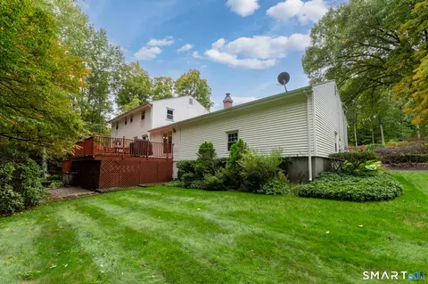 Exterior - 28 Springbrook Rd, Avon, CT 06001 photo 3 of 8