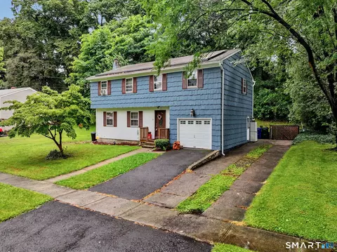 60 Bunnell Ave, Stratford, CT 06614