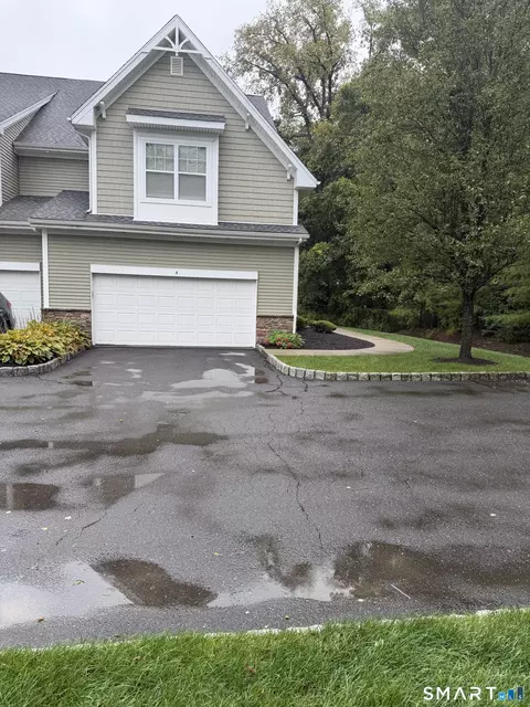 4 Bristol Ter #4, Danbury, CT 06810