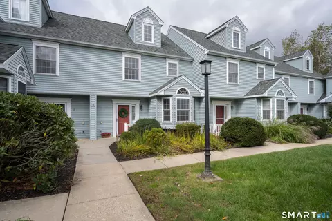 372 Meridian St Ext #54, Groton, CT 06340