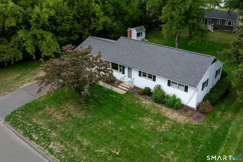 3 Sun St, Enfield, CT 06082
