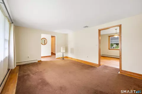 Living - 203 Fairlane Dr, Wethersfield, CT 06109 photo 3 of 4
