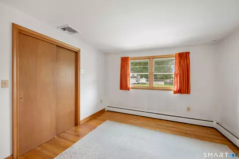 Bedroom - 203 Fairlane Dr, Wethersfield, CT 06109 photo 4 of 6