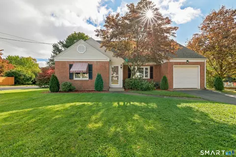 47 Baldwin Rd, Manchester, CT 06042