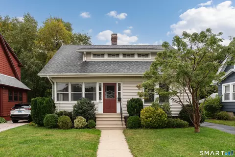 64 Francis St, East Haven, CT 06512