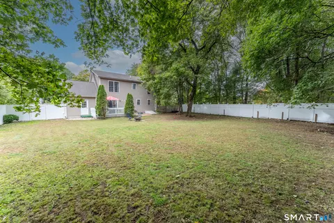 Exterior - 268 Mechanic St, Killingly, CT 06239 photo 6 of 10