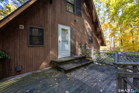 Exterior - 256 Lathrop Rd, Plainfield, CT 06374 photo 7 of 8