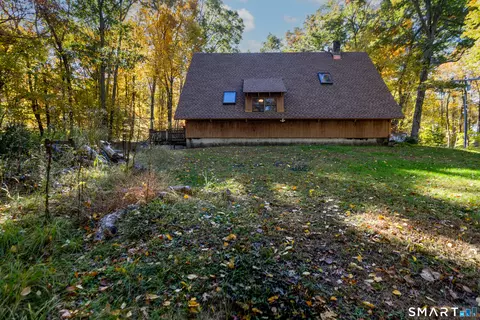Exterior - 256 Lathrop Rd, Plainfield, CT 06374 photo 4 of 8
