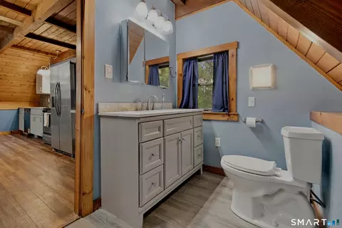 Bath - 256 Lathrop Rd, Plainfield, CT 06374 photo 1 of 2
