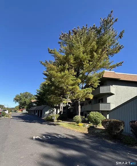 19 Hickory Hl Rd #19, Southington, CT 06489