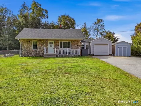 7 Rock Ridge Rd, Waterford, CT 06385